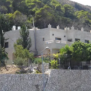 תאמר הארחה חיפה